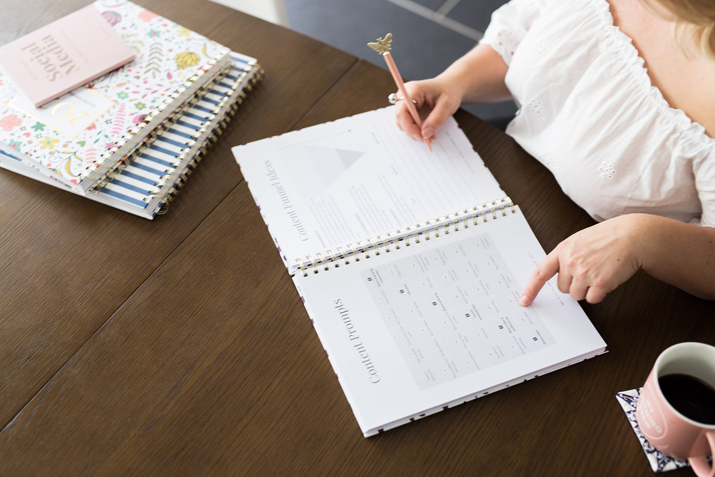 2026 Social Media Planner and Diary + Awareness Dates - Abstract Organic